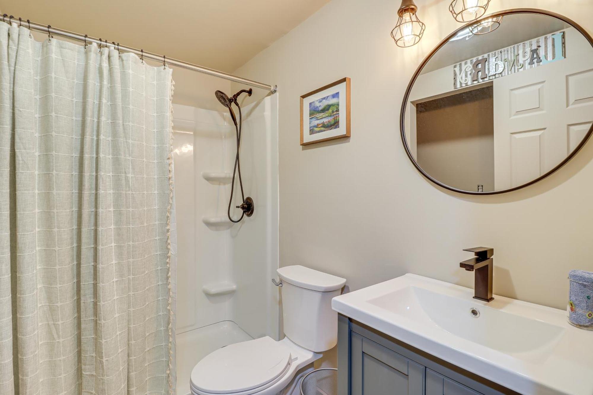 Quaint Jim Thorpe Cabin Retreat, Walk To Beach! Экстерьер фото