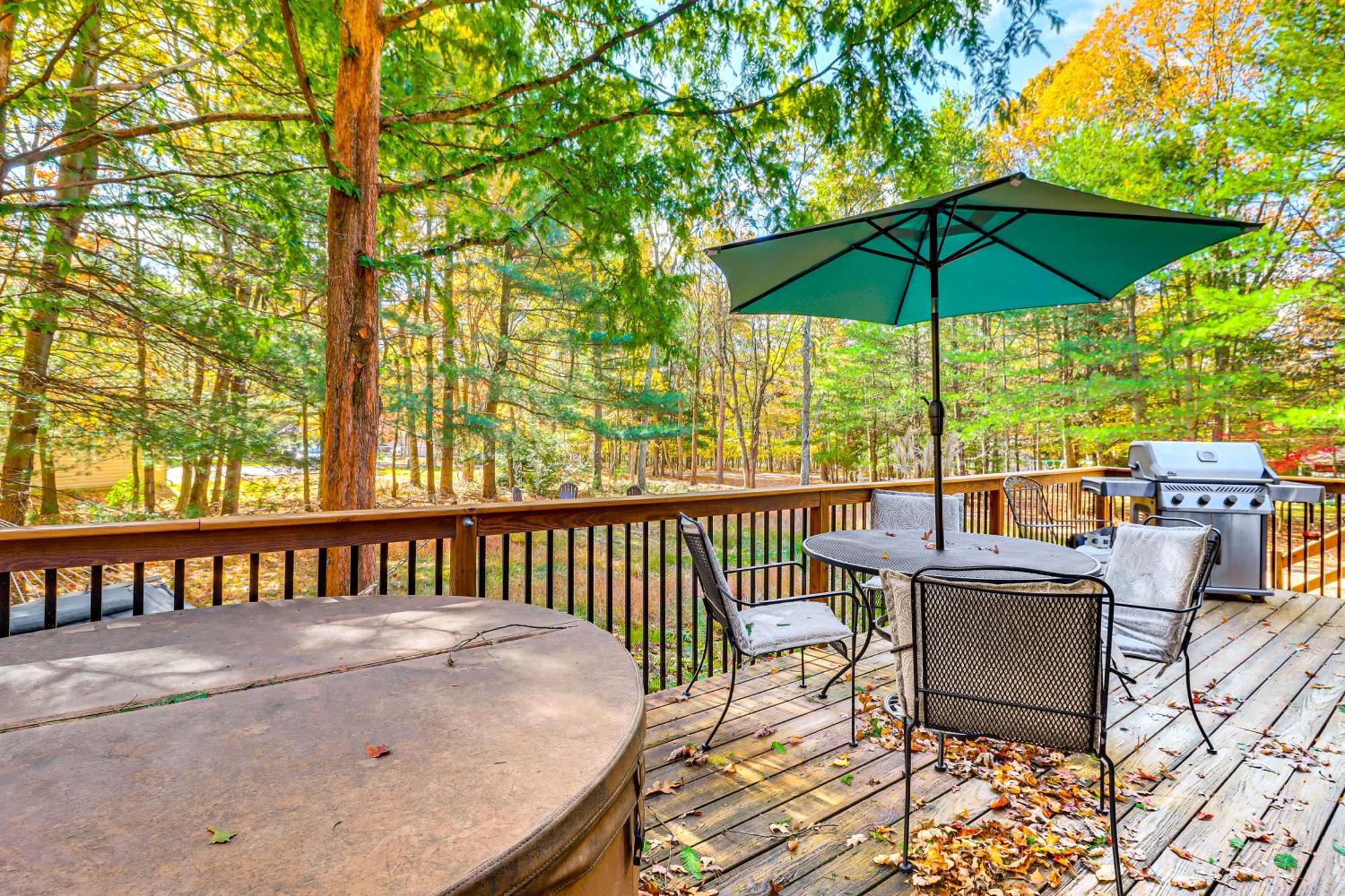 Quaint Jim Thorpe Cabin Retreat, Walk To Beach! Экстерьер фото