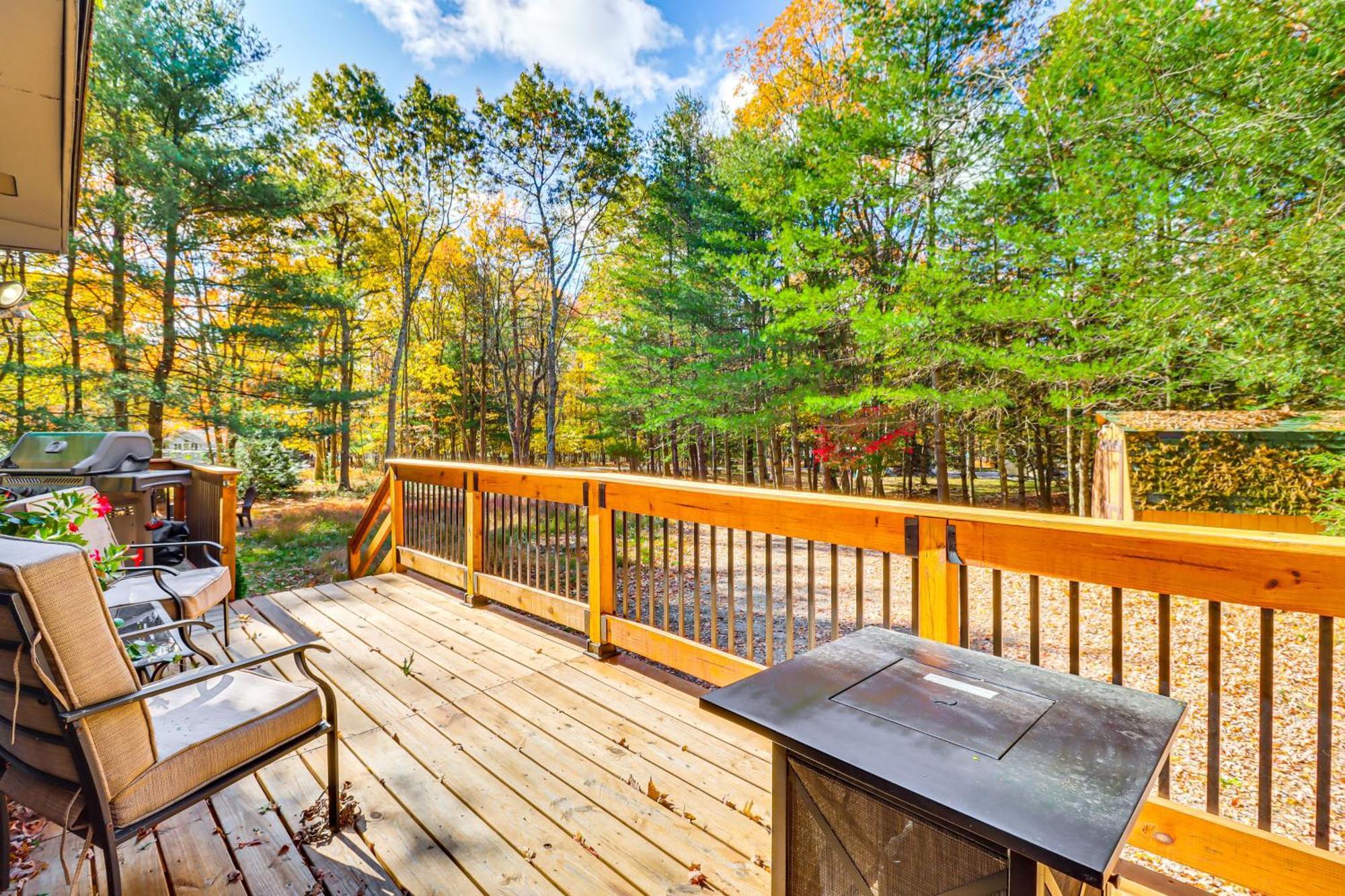 Quaint Jim Thorpe Cabin Retreat, Walk To Beach! Экстерьер фото